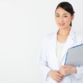 医者の結婚で医者と看護師のカップルが最も多い理由とは?
